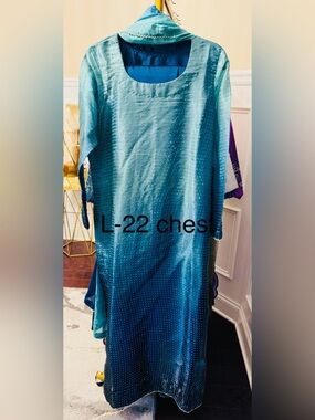 3 pc Women's Kaftan with Subtle Dot Detail